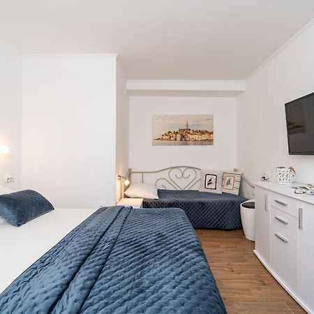 Apartments And Room Lora 두브로브니크 외부 사진