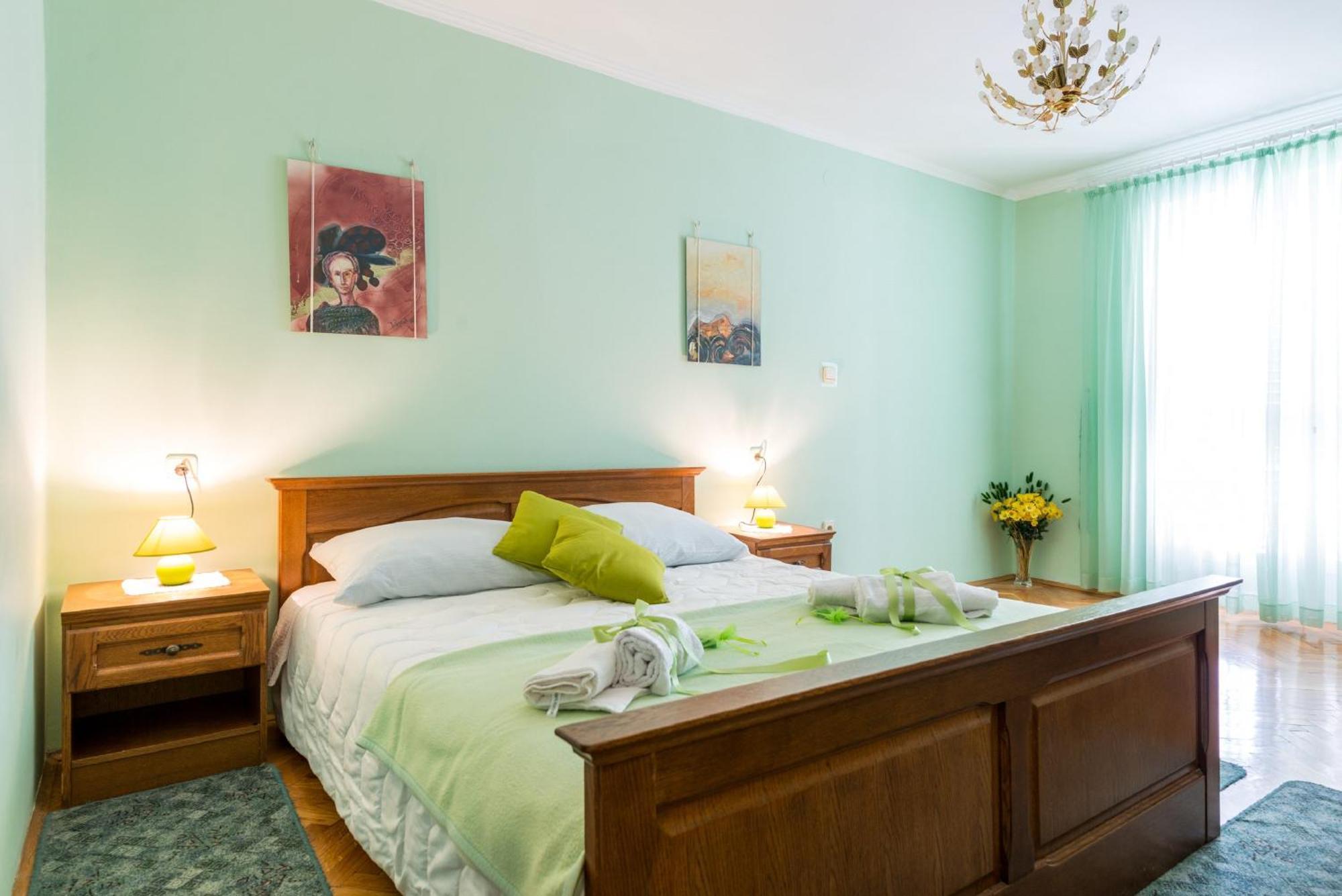 Apartments And Room Lora 두브로브니크 객실 사진