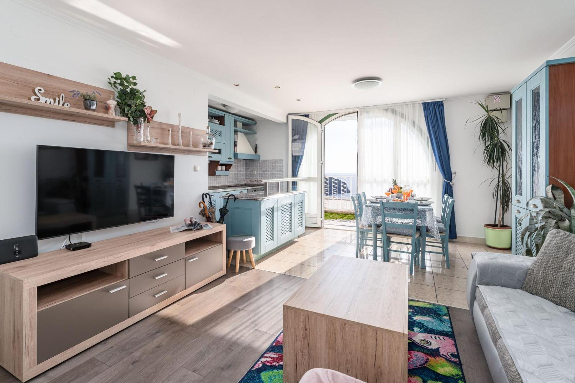 Apartments And Room Lora 두브로브니크 외부 사진