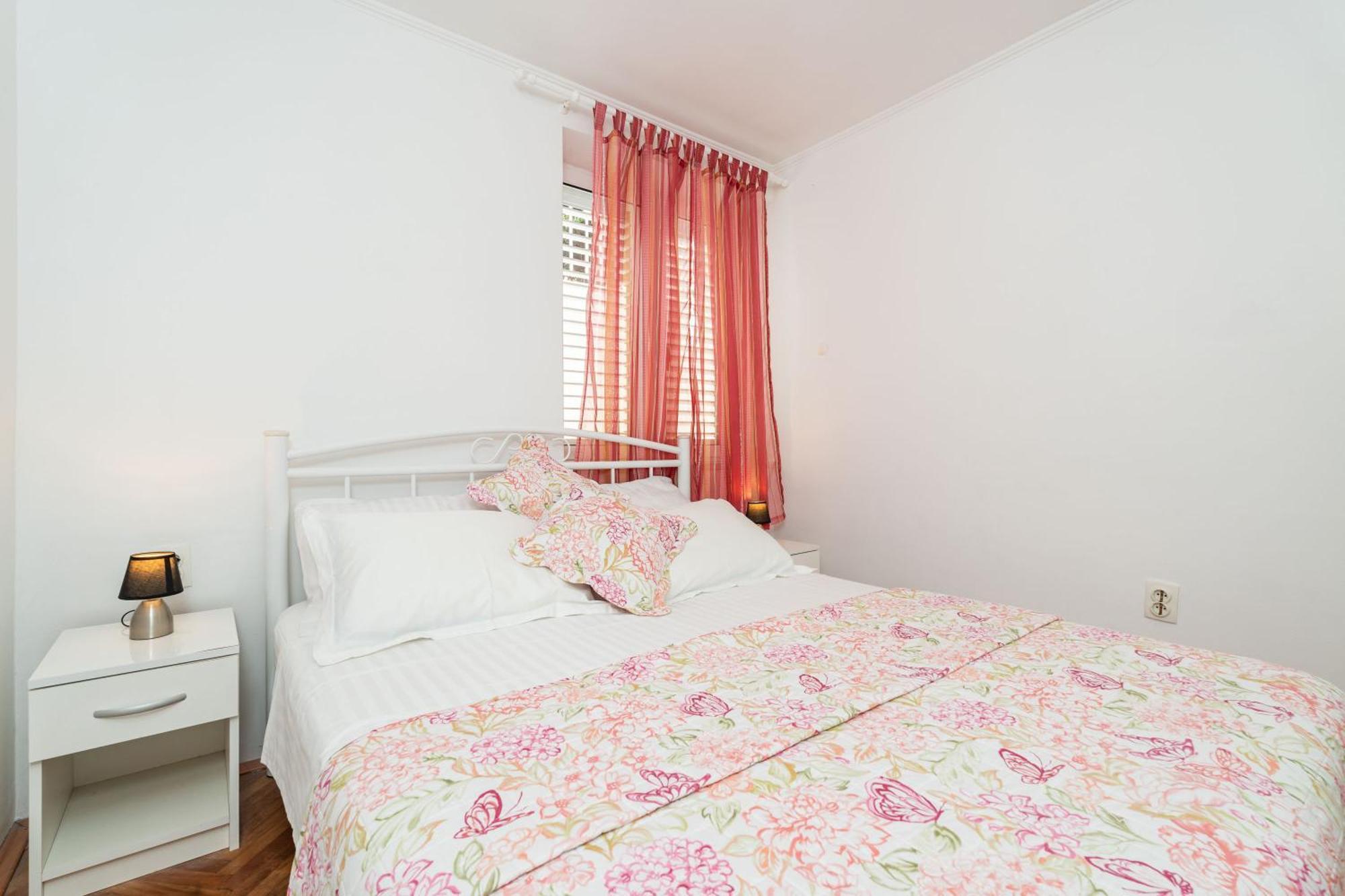 Apartments And Room Lora 두브로브니크 외부 사진