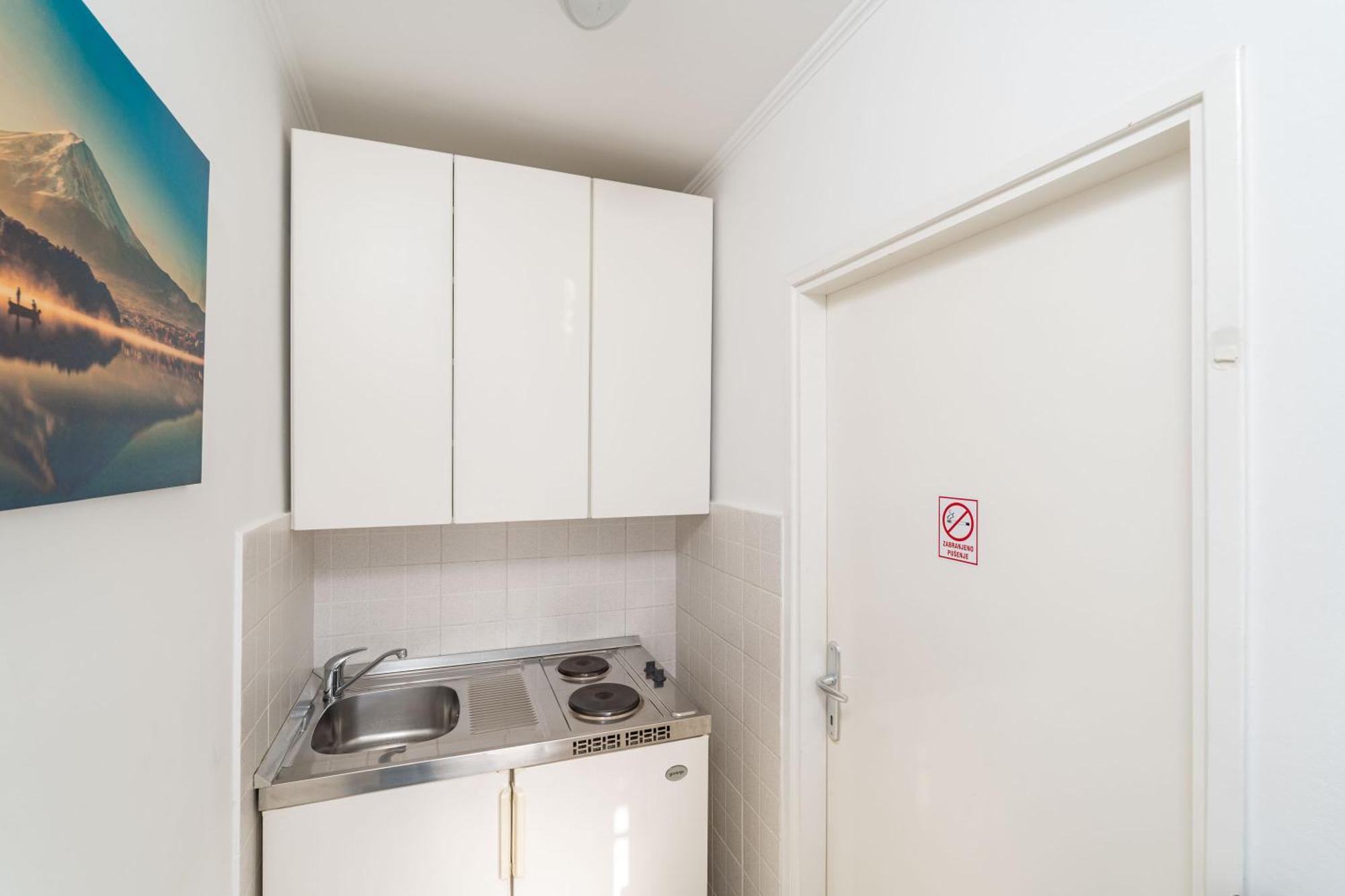 Apartments And Room Lora 두브로브니크 객실 사진