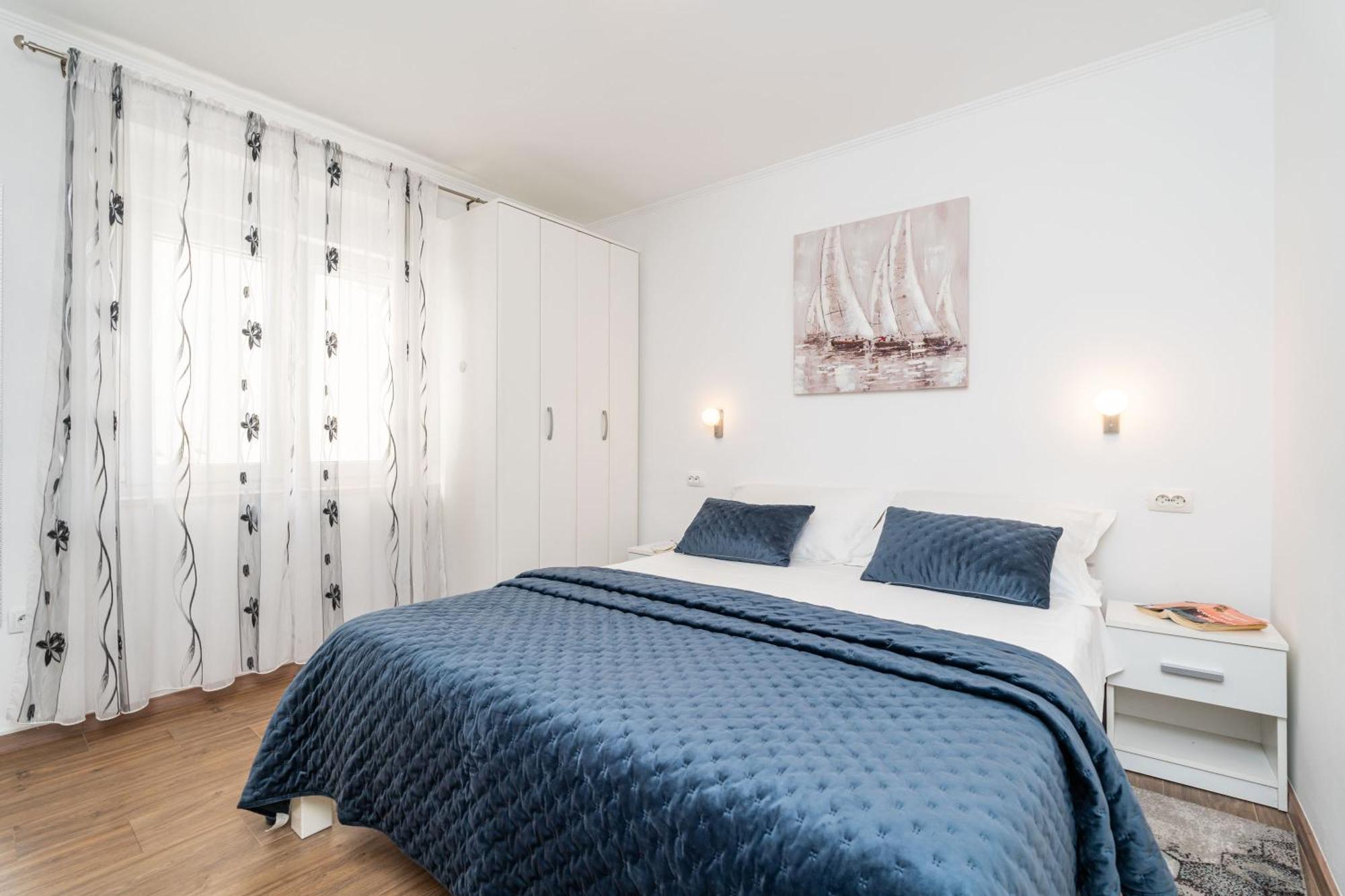 Apartments And Room Lora 두브로브니크 객실 사진