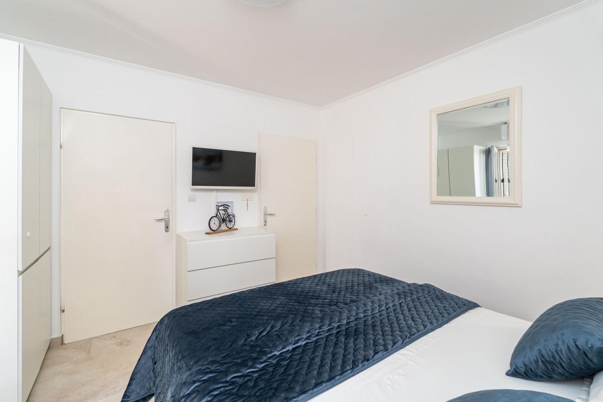 Apartments And Room Lora 두브로브니크 외부 사진