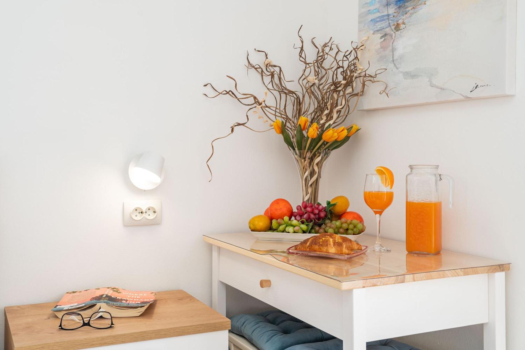 Apartments And Room Lora 두브로브니크 외부 사진