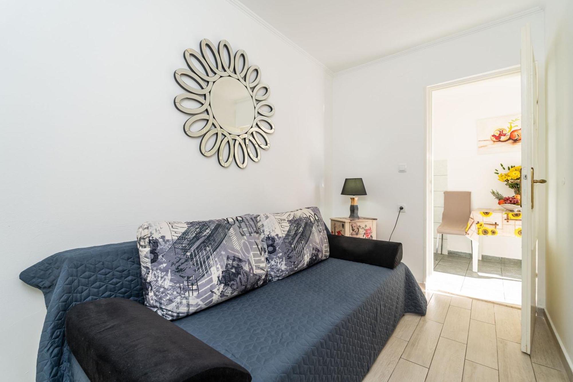 Apartments And Room Lora 두브로브니크 외부 사진