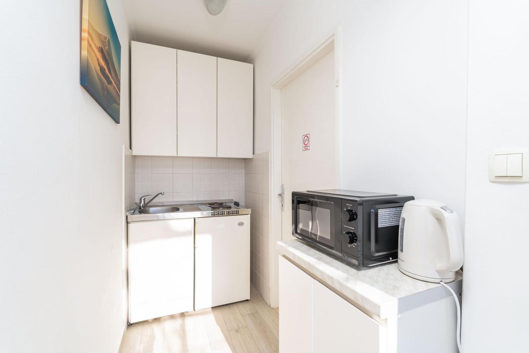 Apartments And Room Lora 두브로브니크 외부 사진