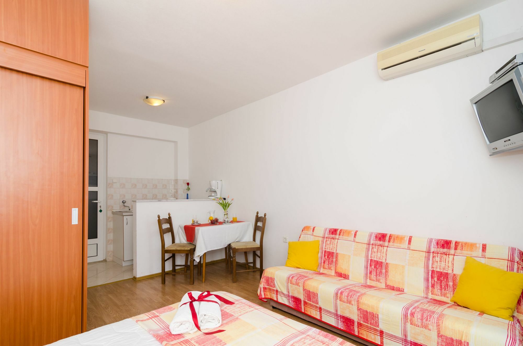 Apartments And Room Lora 두브로브니크 외부 사진
